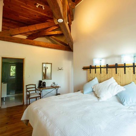 Domaine De Terrac Bed and Breakfast Rimont Esterno foto