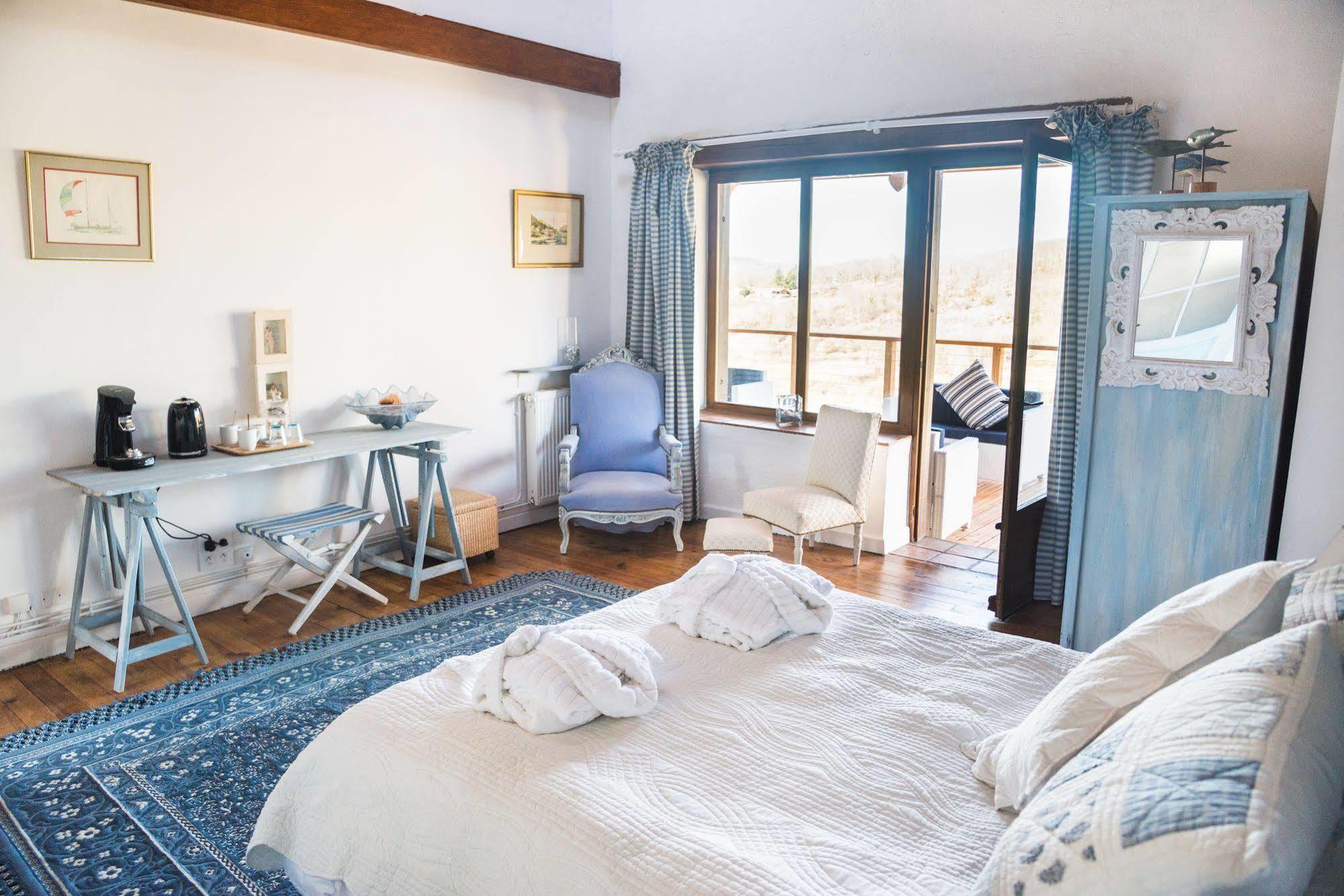 Domaine De Terrac Bed and Breakfast Rimont Esterno foto